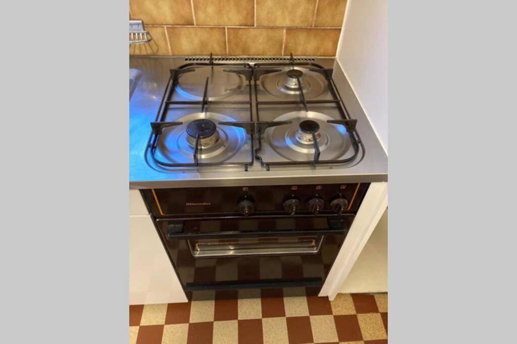 Joli 2 Pieces Dernier Etage, Lausanne Centre Ngoại thất bức ảnh